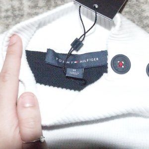 Tommy Hilfiger sweater, size M
